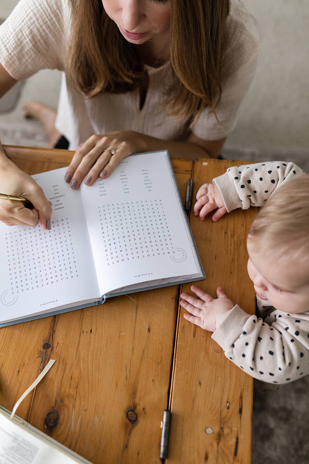 The Wordsearch Book: Hope with Quotes & Scriptures
