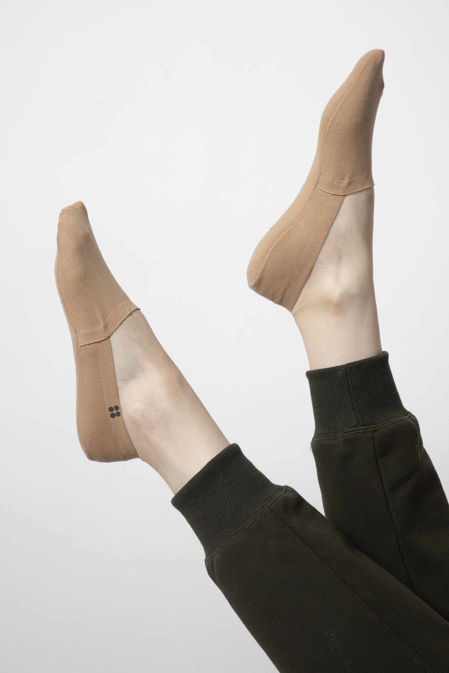 CLOUD Premium No Show Socks Special Edition: Red Sand / L