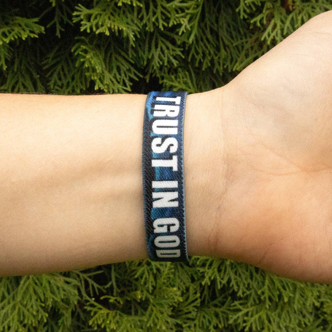 Trust In God NFC Bible Verse Bracelet: Large