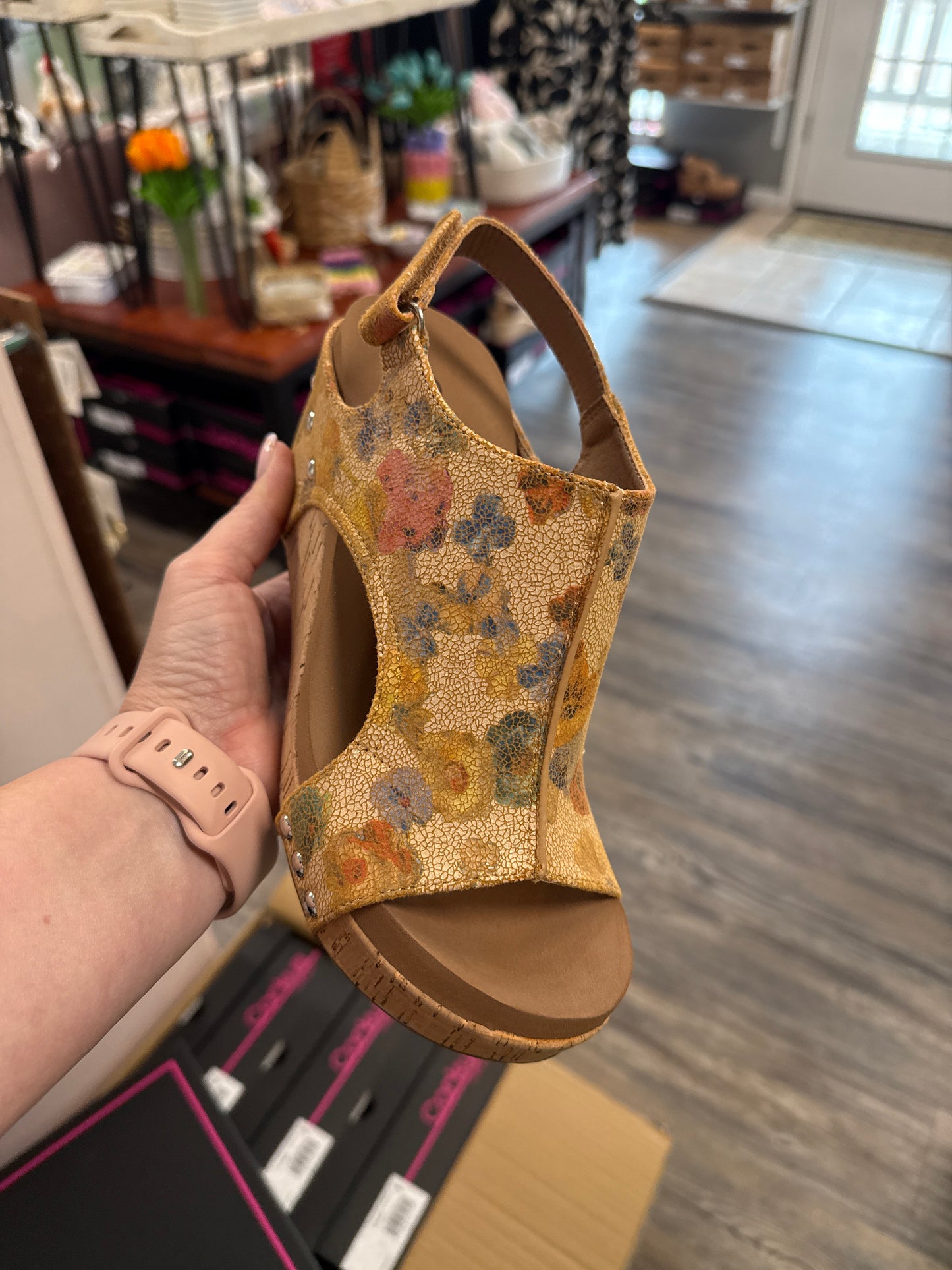 Corkys Carley Camel Washed Flower