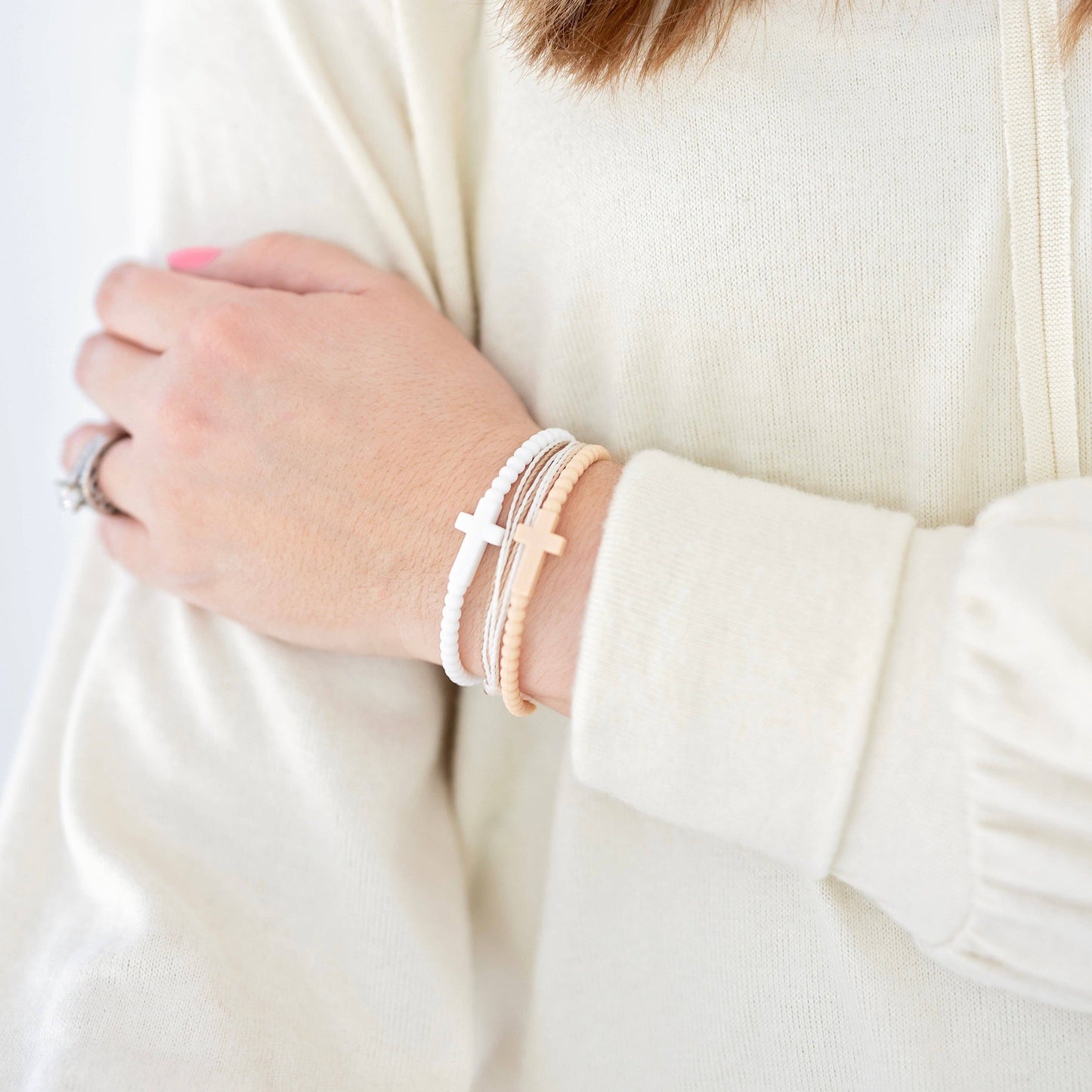 Jesus Bracelets - Group Packs: White (25 Pack) / Medium