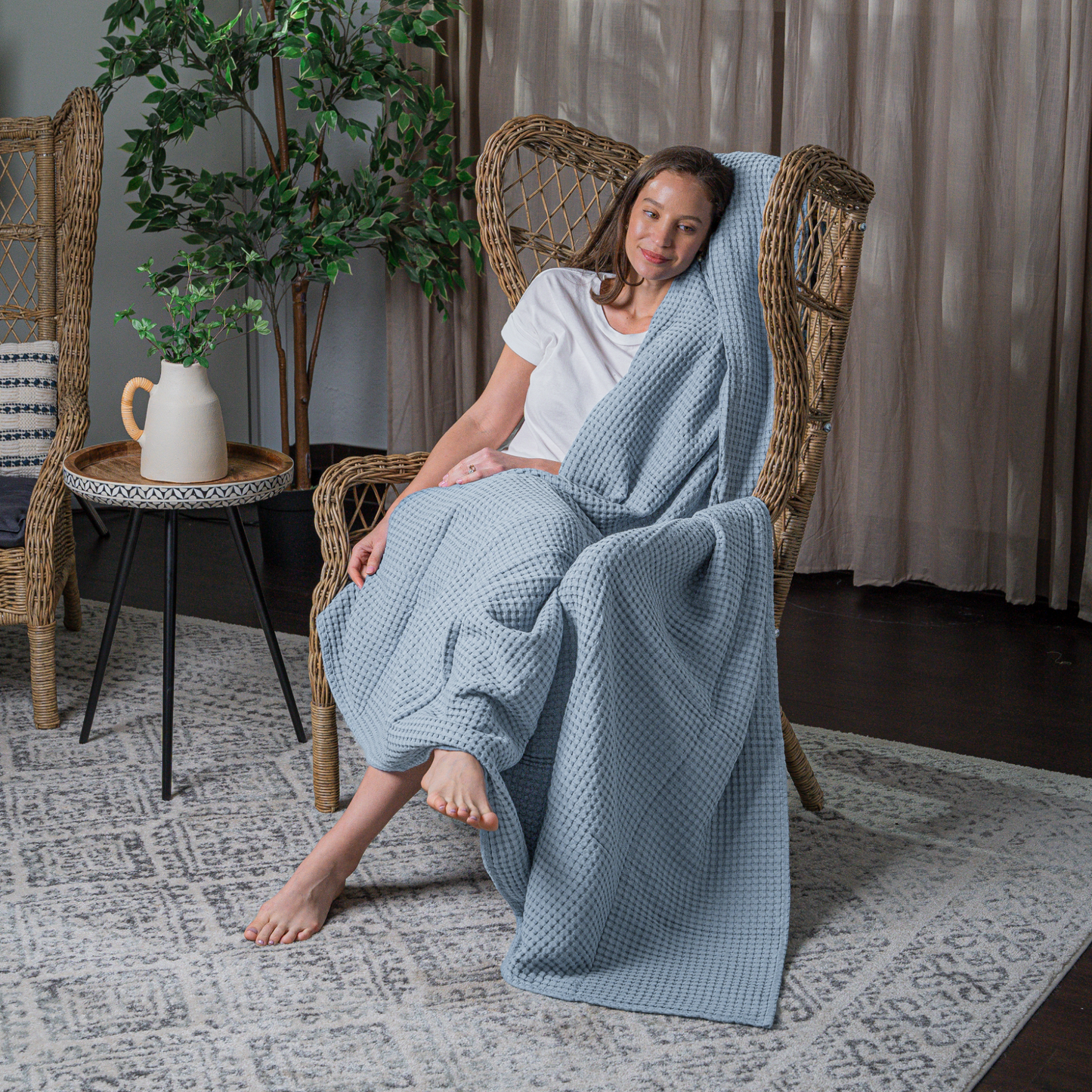 Waffle Blanket for Adults by Comfy Cubs: Queen / Charcoal