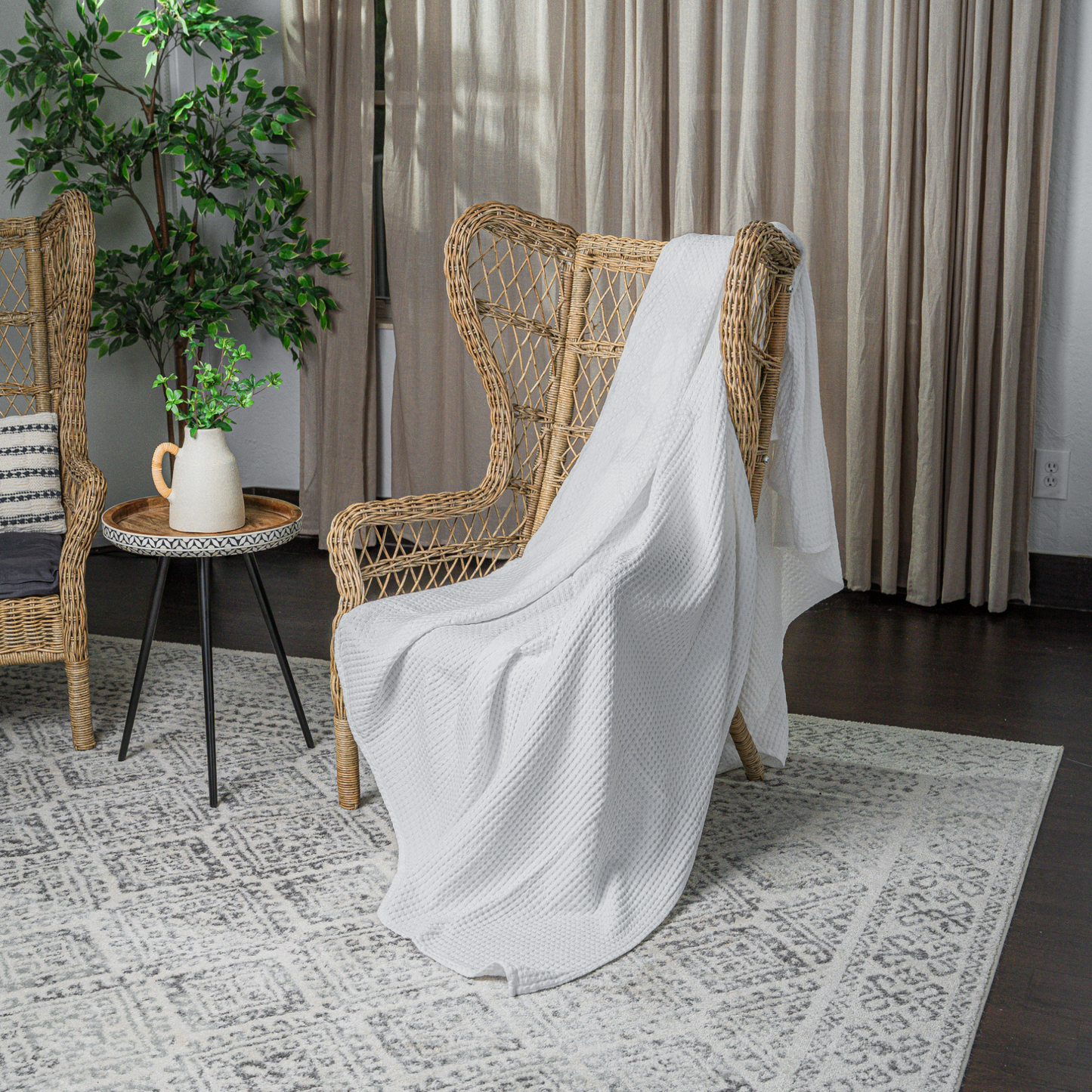 Waffle Blanket for Adults by Comfy Cubs: Queen / Charcoal