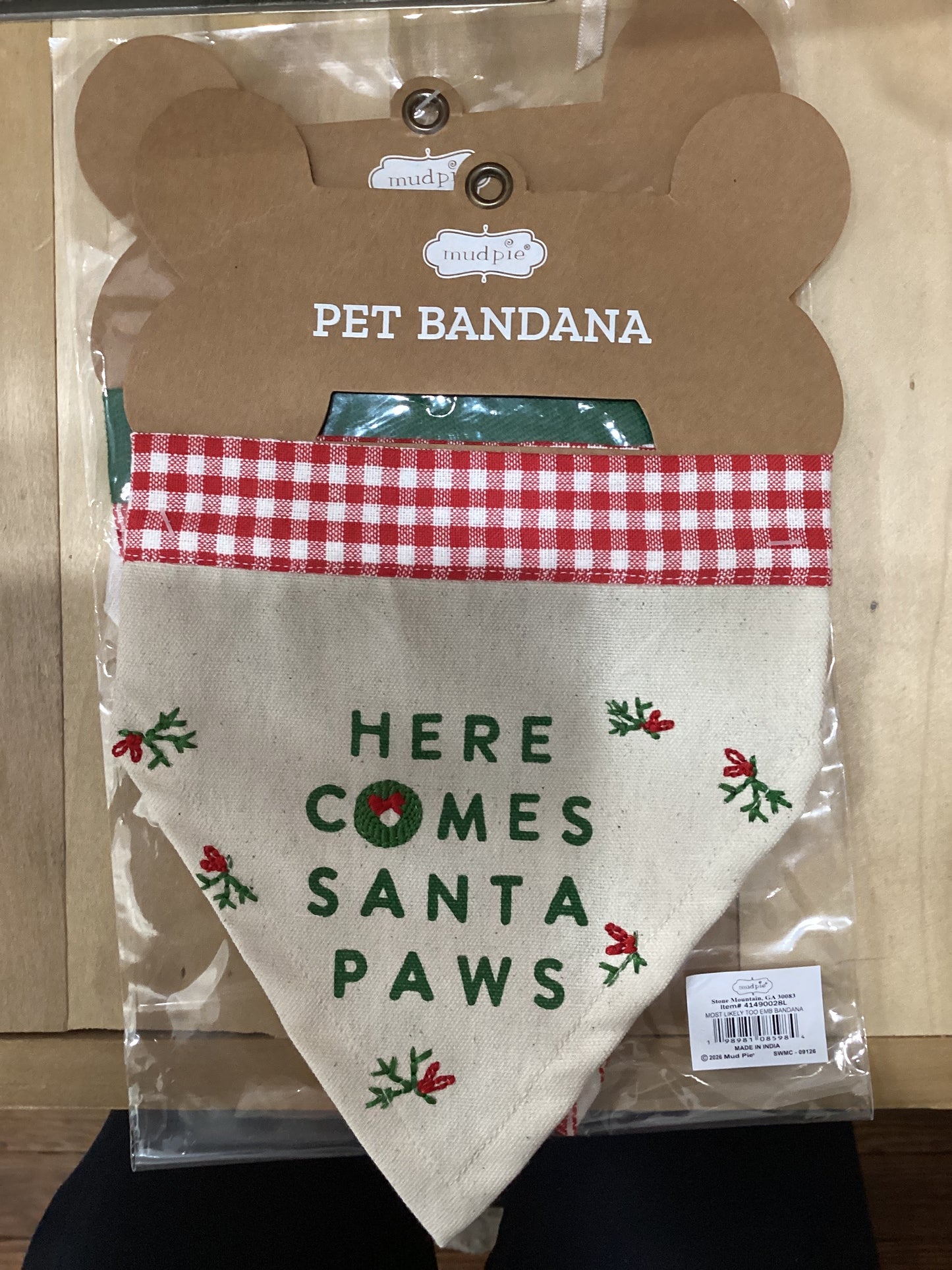 HERE COMES SANTA EMB BANDANA