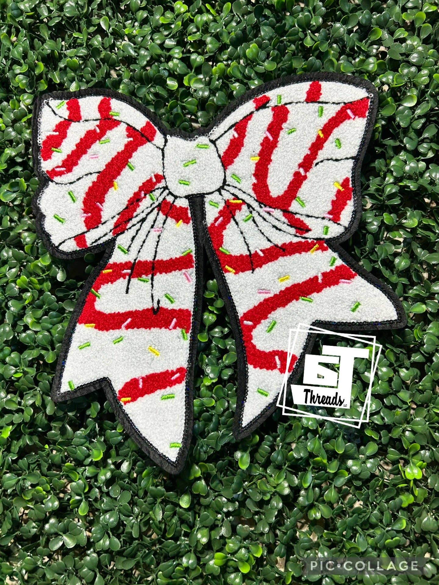 Christmas Tree Cake Bow....Patches Only: Christmas Tree Cake Bow