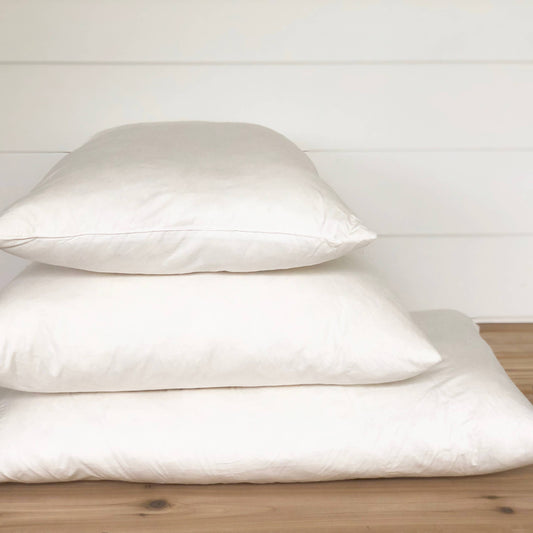 Down Alternative Pillow Inserts: 20" x 20"