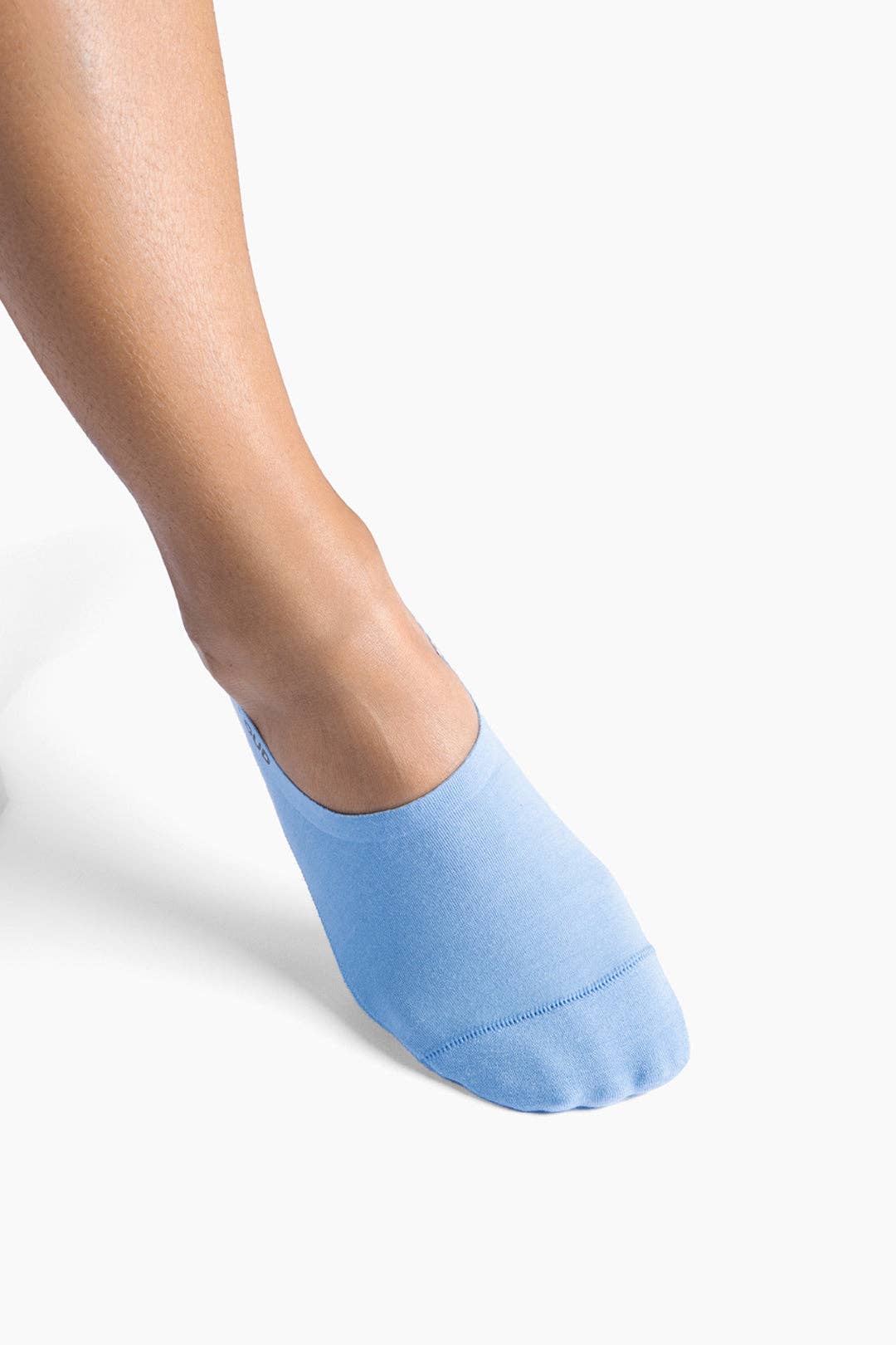 CLOUD Ankle No Show Socks: Beige / S
