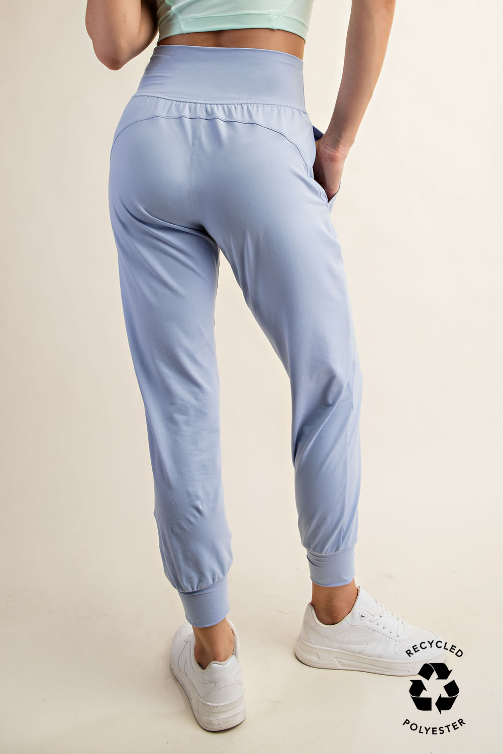 BUTTER SOFT JOGGERS WITH POCKETS: Dk Cherry