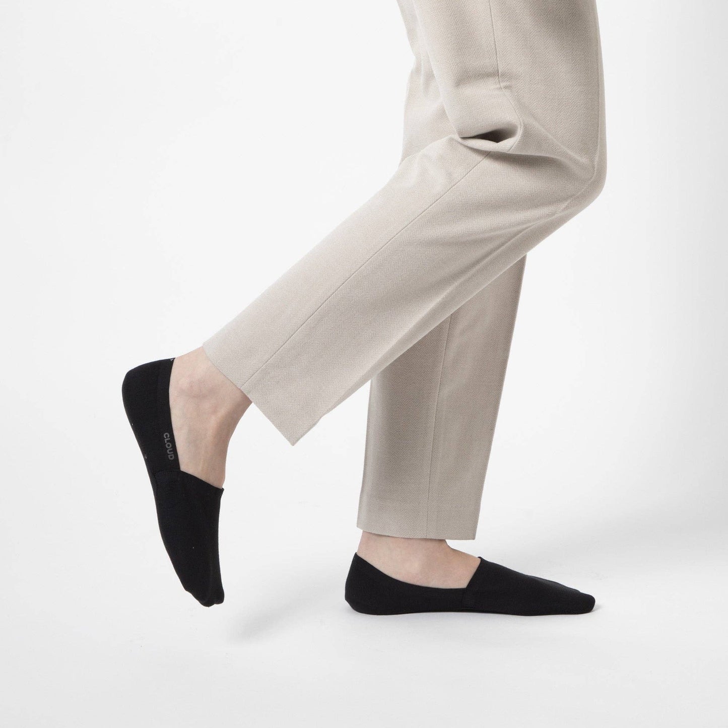 CLOUD Premium Organic Terry No Show Socks: Organic White / M