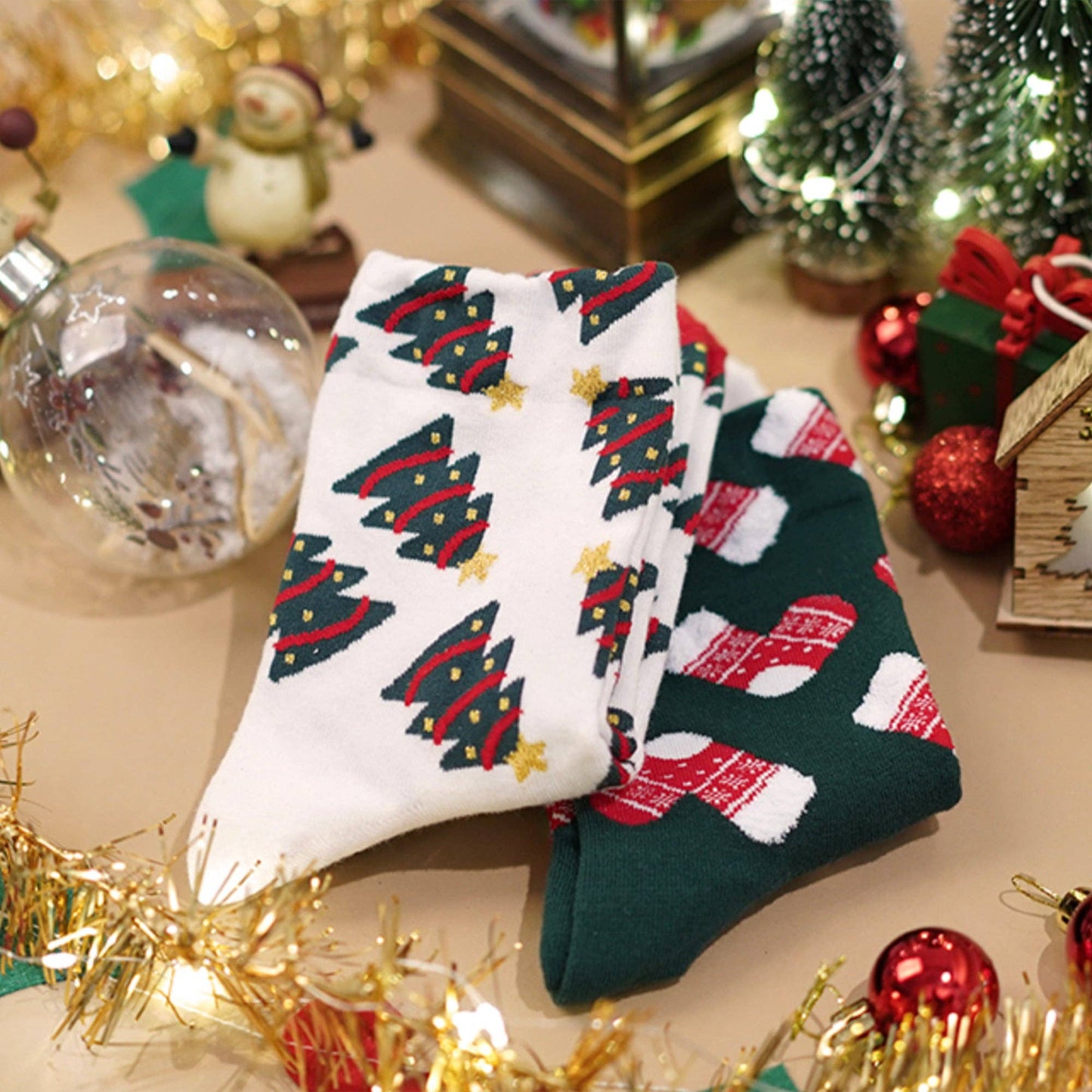 Women's Crew Merry Snowing Socks: KW-C-147-1