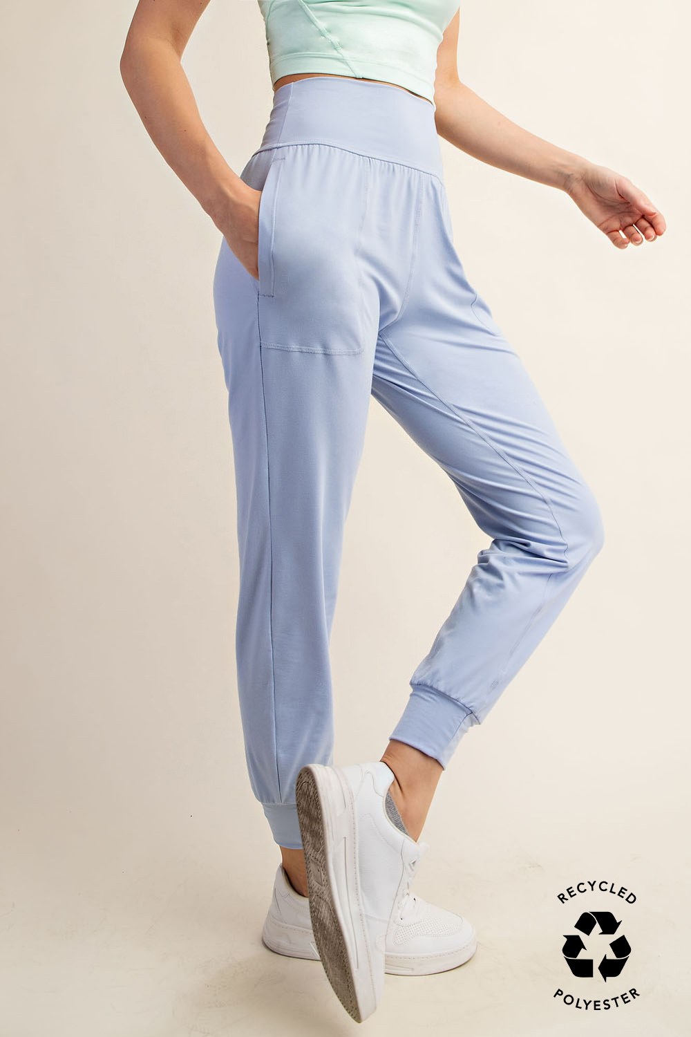 BUTTER SOFT JOGGERS WITH POCKETS: Dk Cherry
