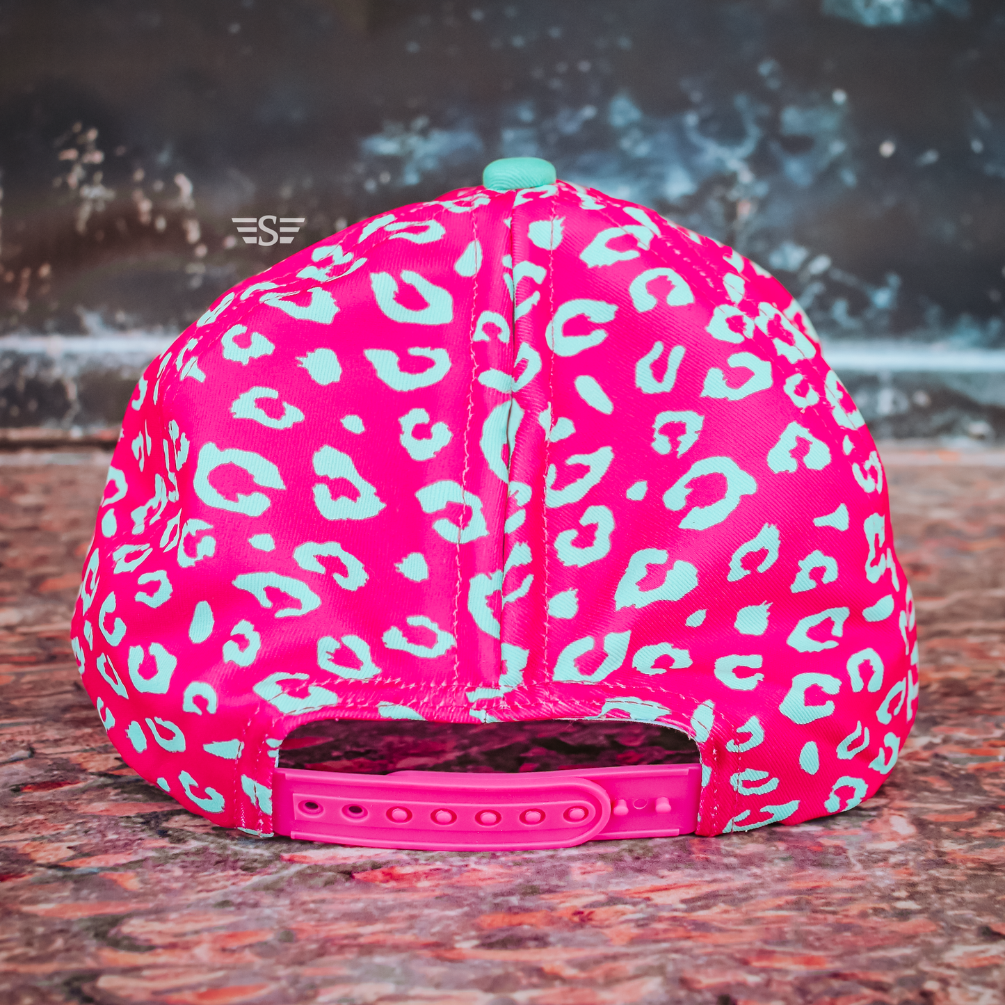 Magna Pony® Leopard Mawmaw Cap