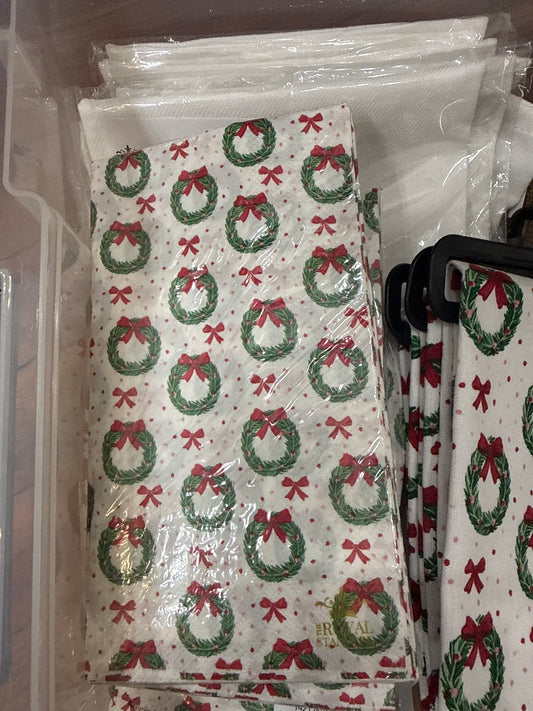 Clara Wreath Guest Napkins
