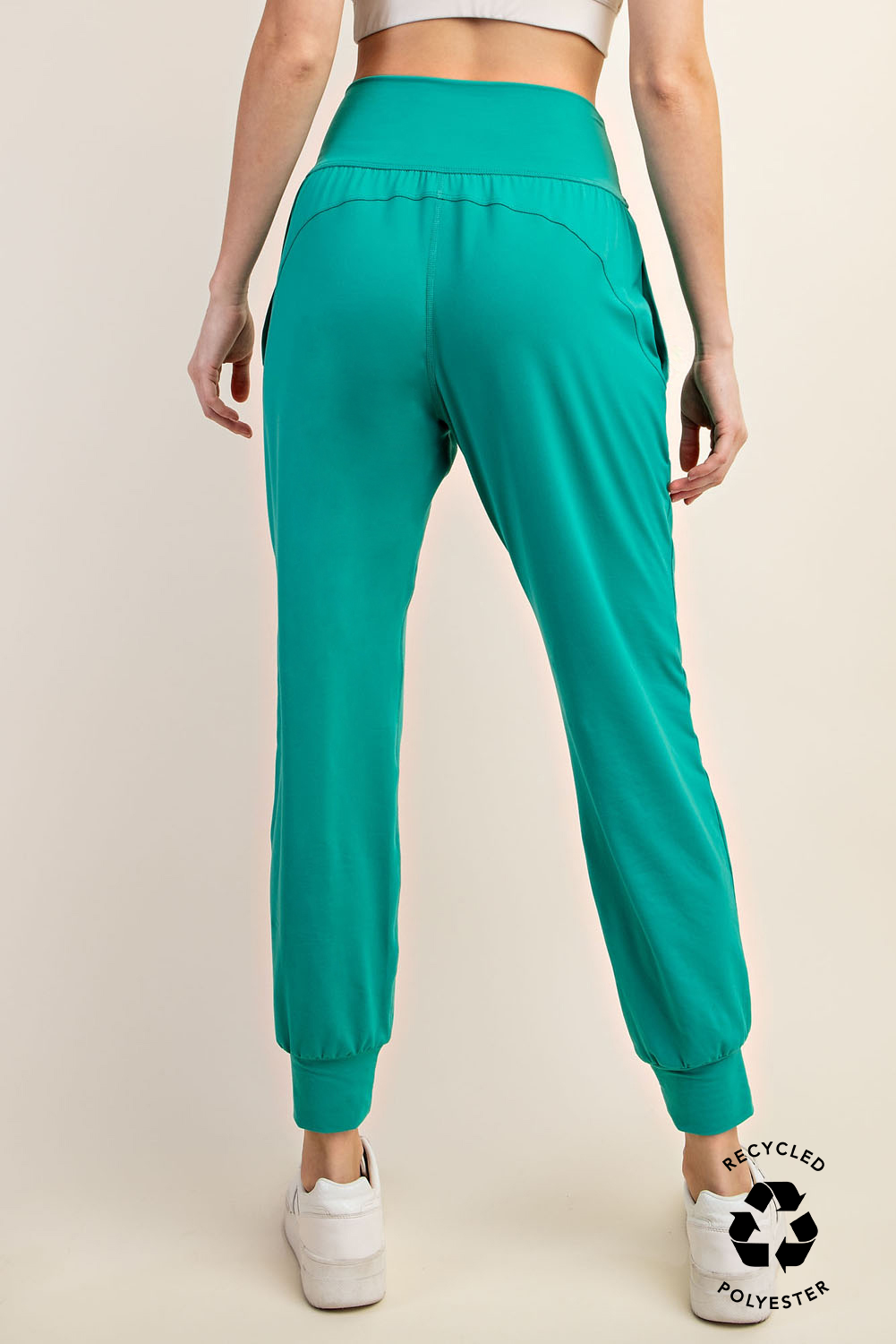 BUTTER SOFT JOGGERS WITH POCKETS: Dk Cherry