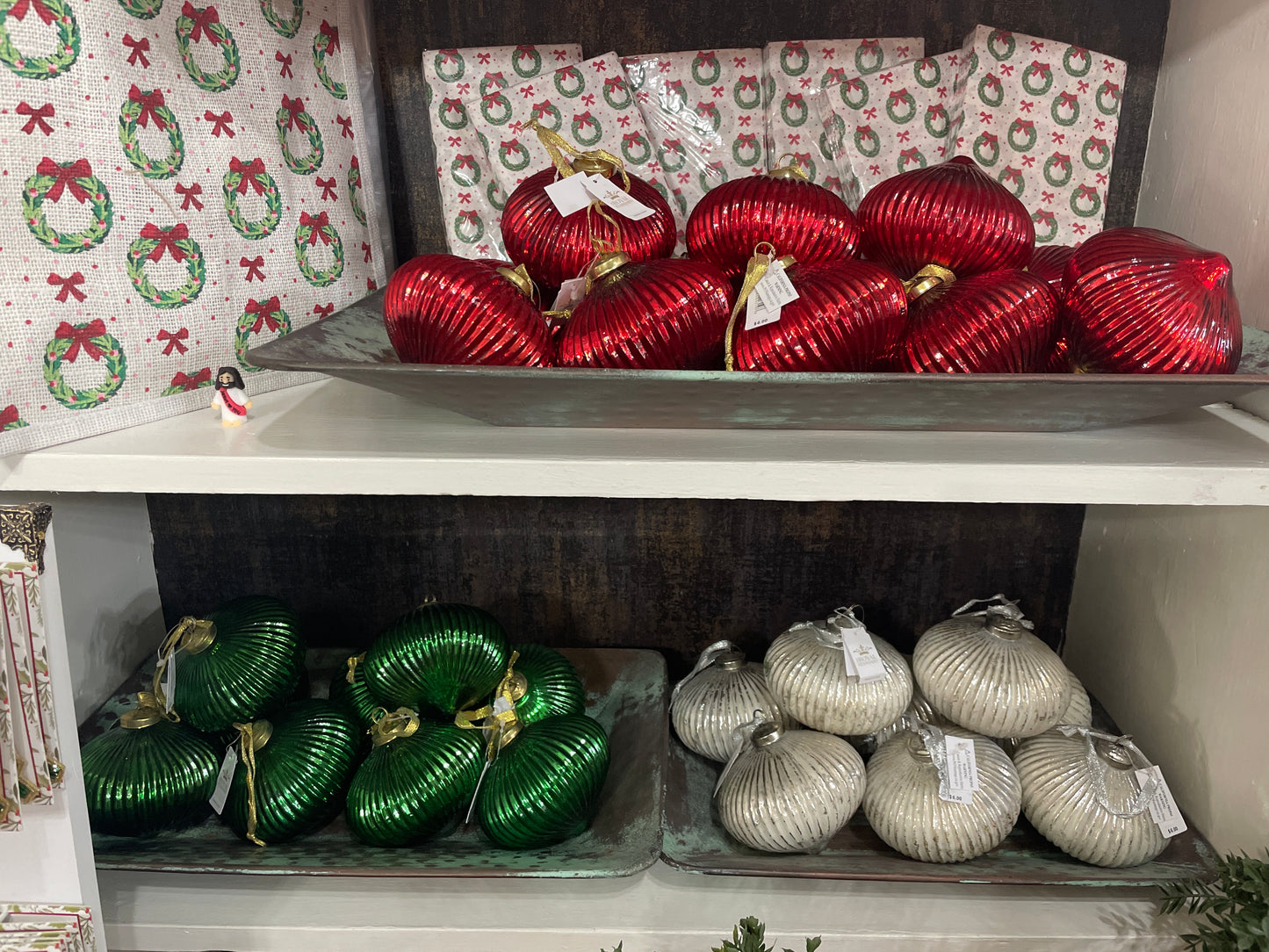 Mariani ornaments