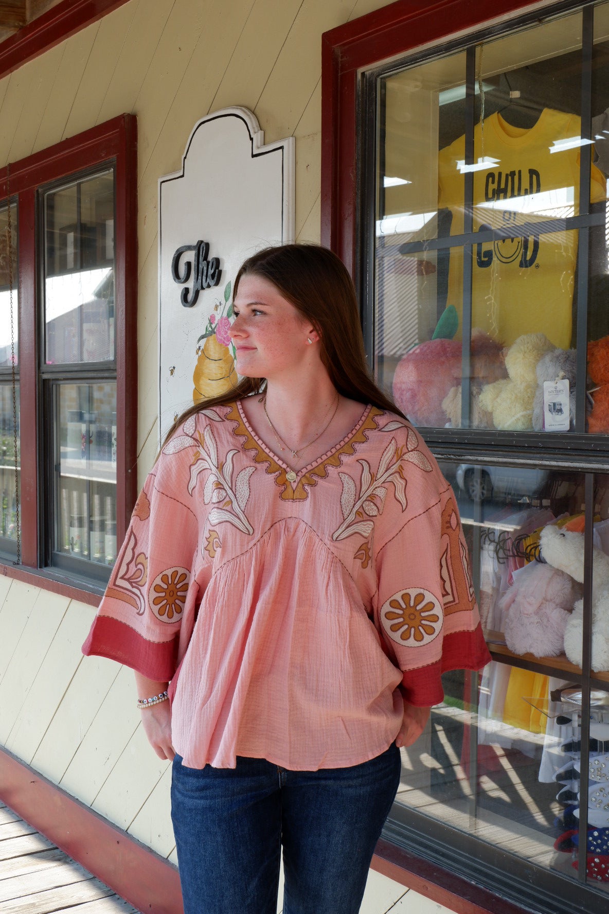 Easel Rose Embroidery Blouse