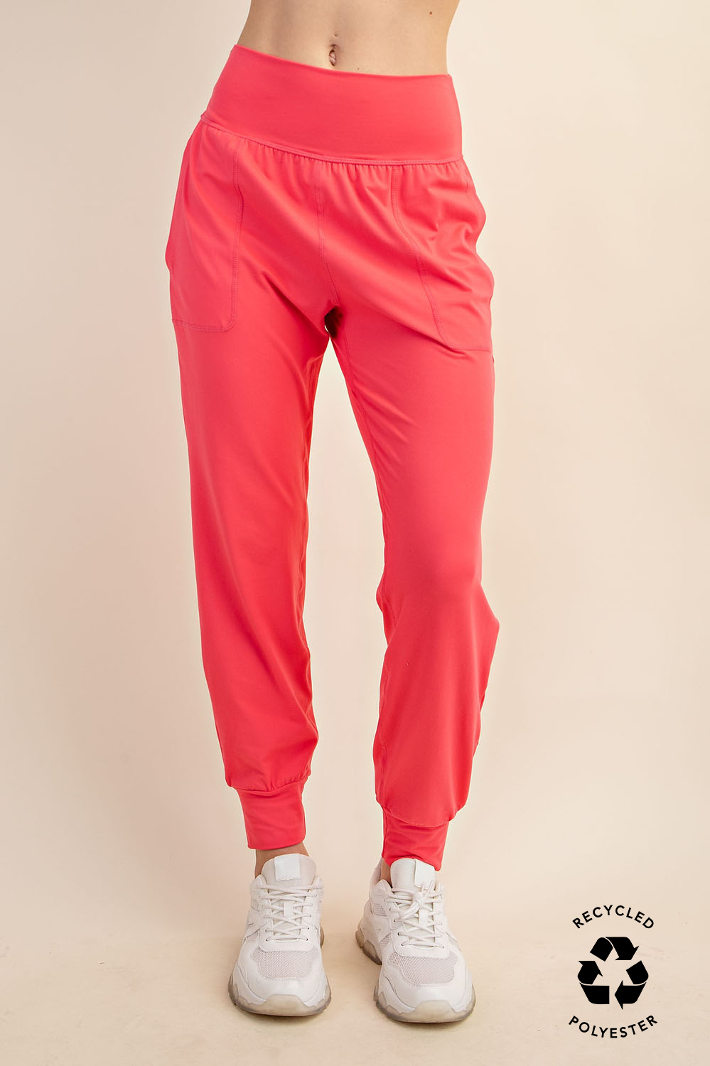 BUTTER SOFT JOGGERS WITH POCKETS: Dk Cherry