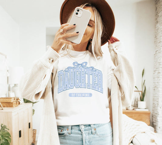 Daughter of the King Religious Bow Tee : Heather Natural