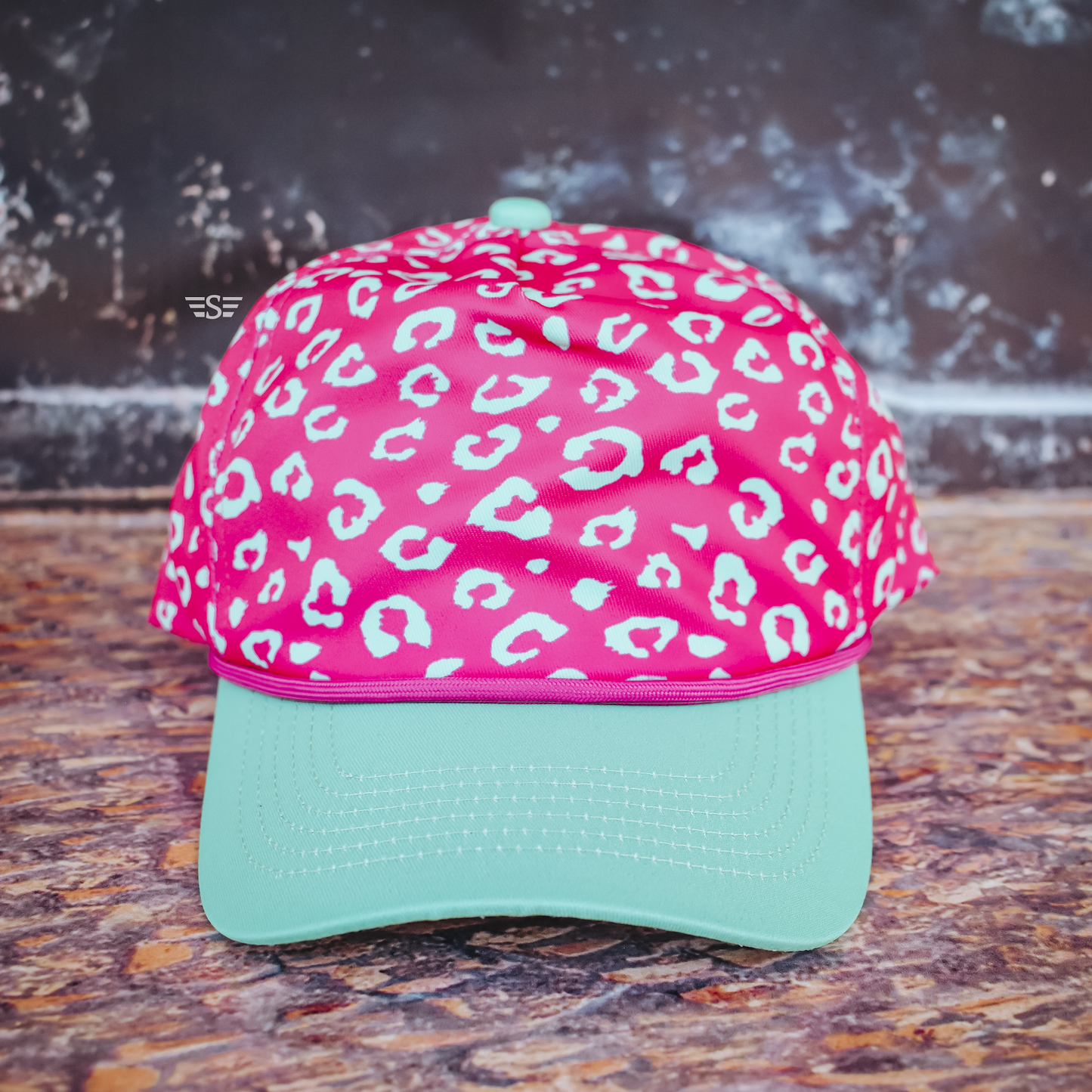 Magna Pony® Leopard Mawmaw Cap