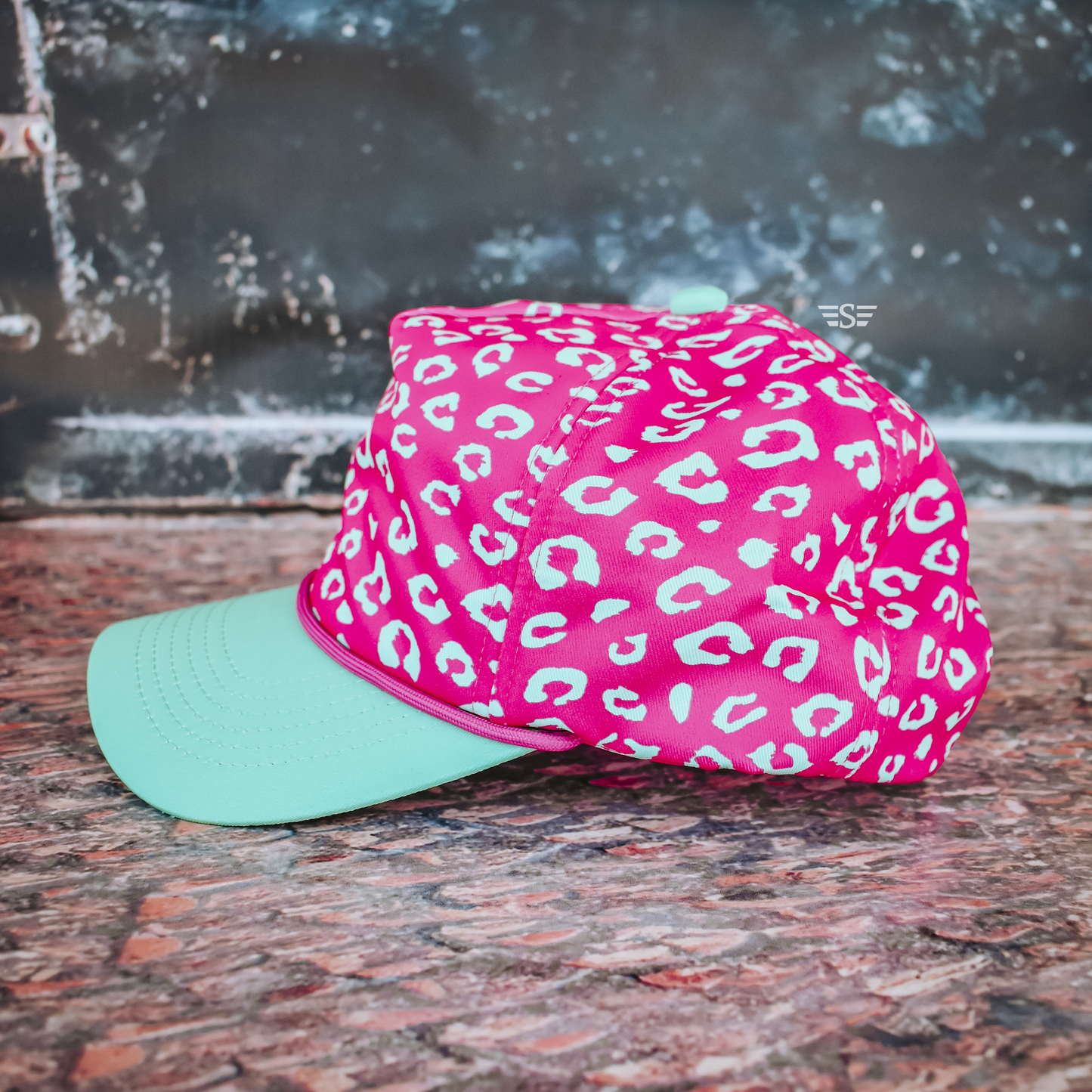 Magna Pony® Leopard Mawmaw Cap