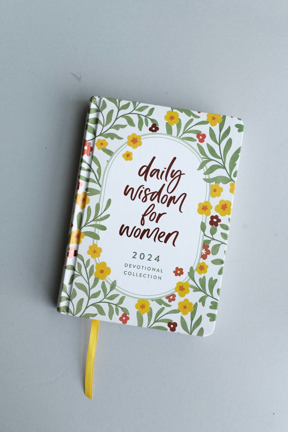 Barbour Publishing, Inc. - Daily Wisdom for Women 2024 Devotional Collection